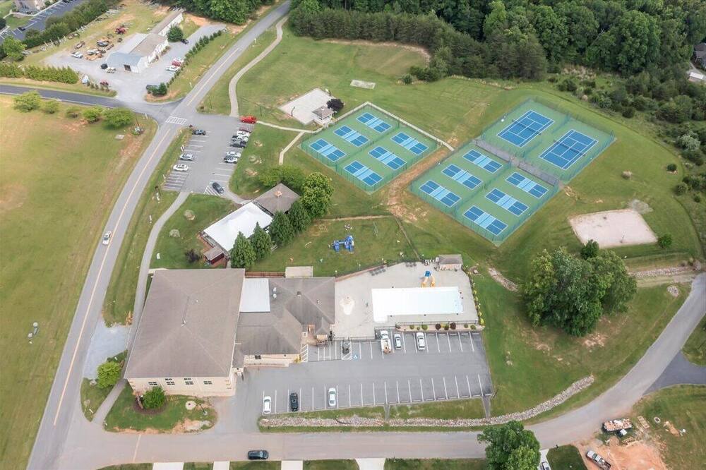 Photo of Outdoor in Smith Mountain Lake