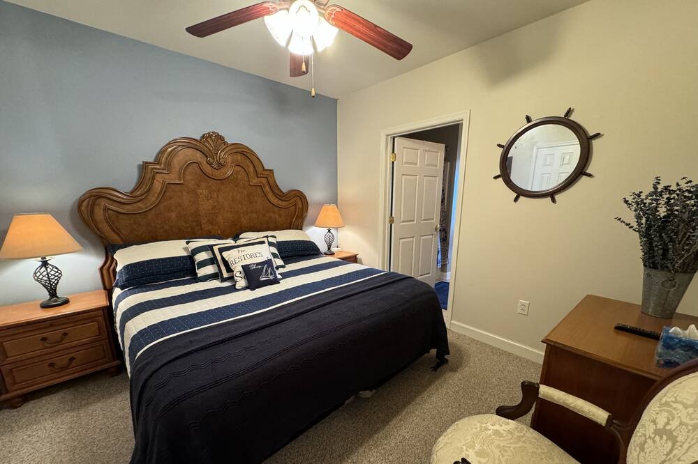 Photo of Bedroom in Smith Mountain Lake