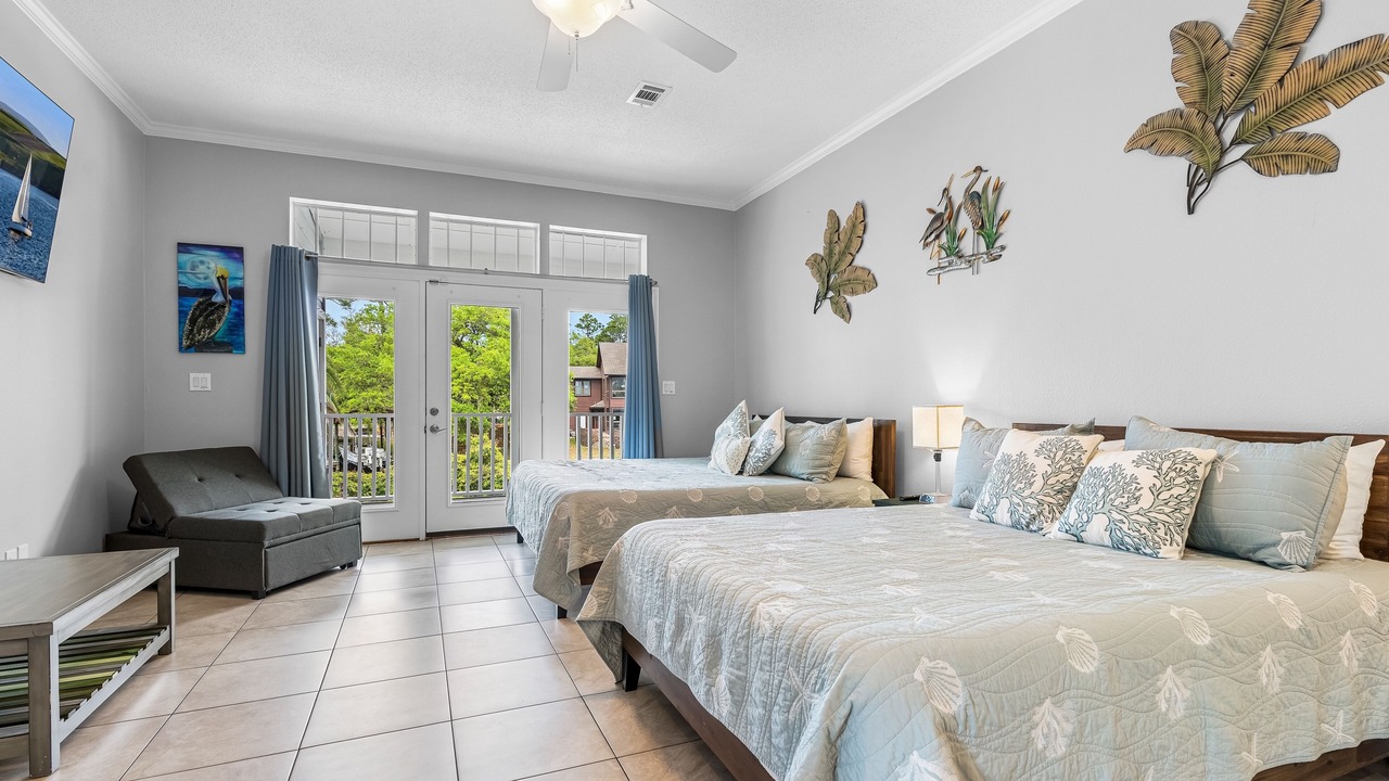 Photo of Others in Gulf Breeze