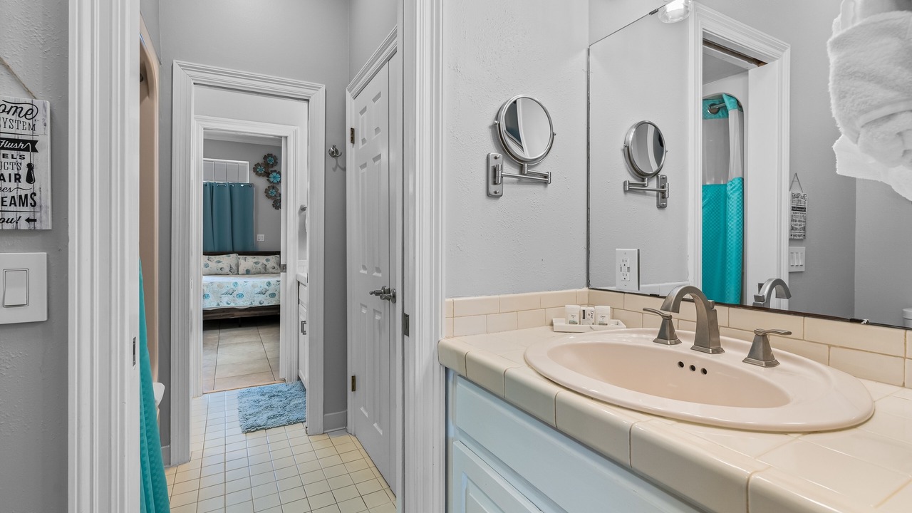 Photo of Others in Gulf Breeze