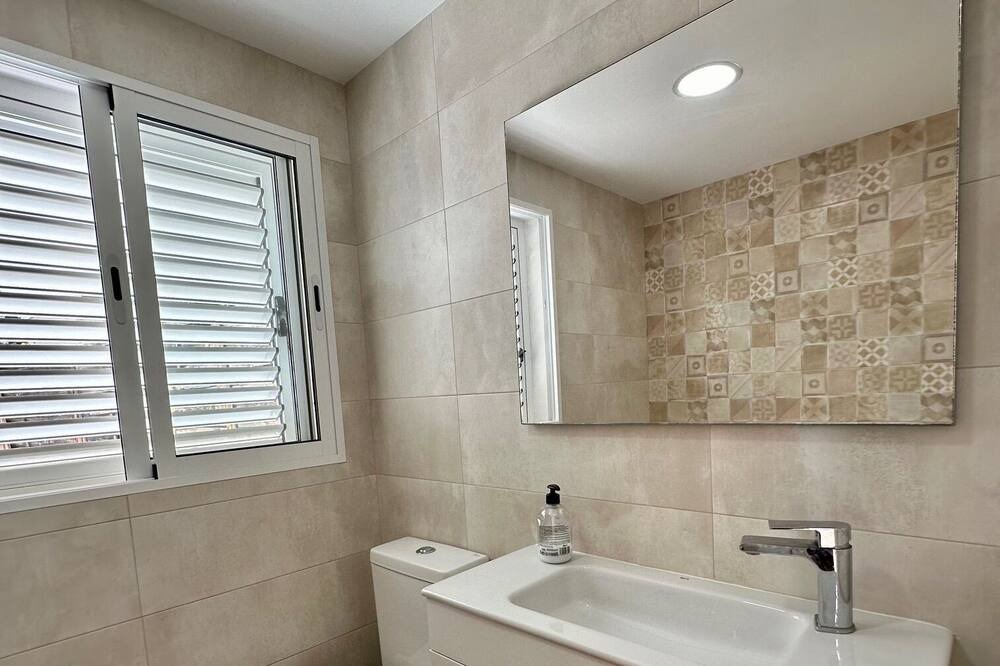 Photo of Bathroom in Benicassim