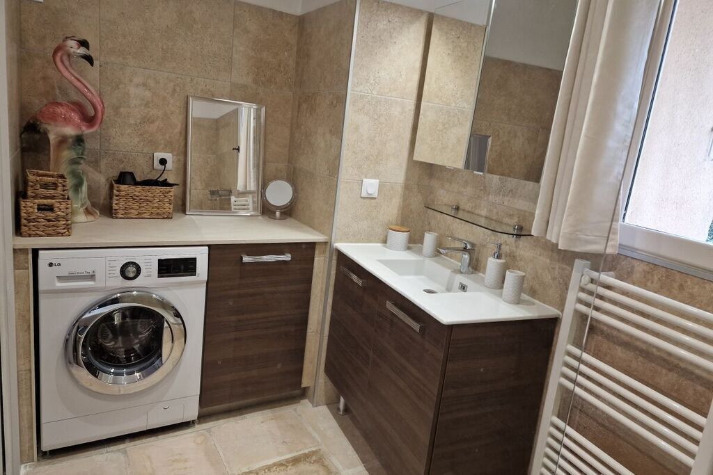 Photo of Bathroom in Alignan-du-Vent