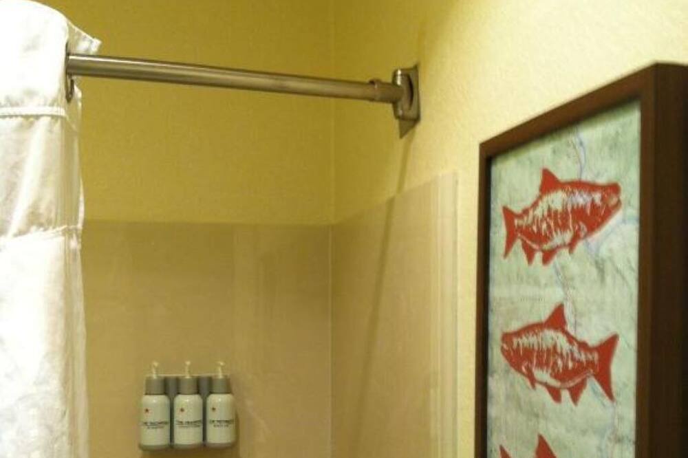 Photo of Bedroom in Rohnerville
