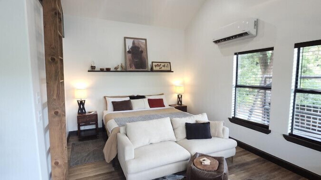 Photo of Livingroom in Guthrie