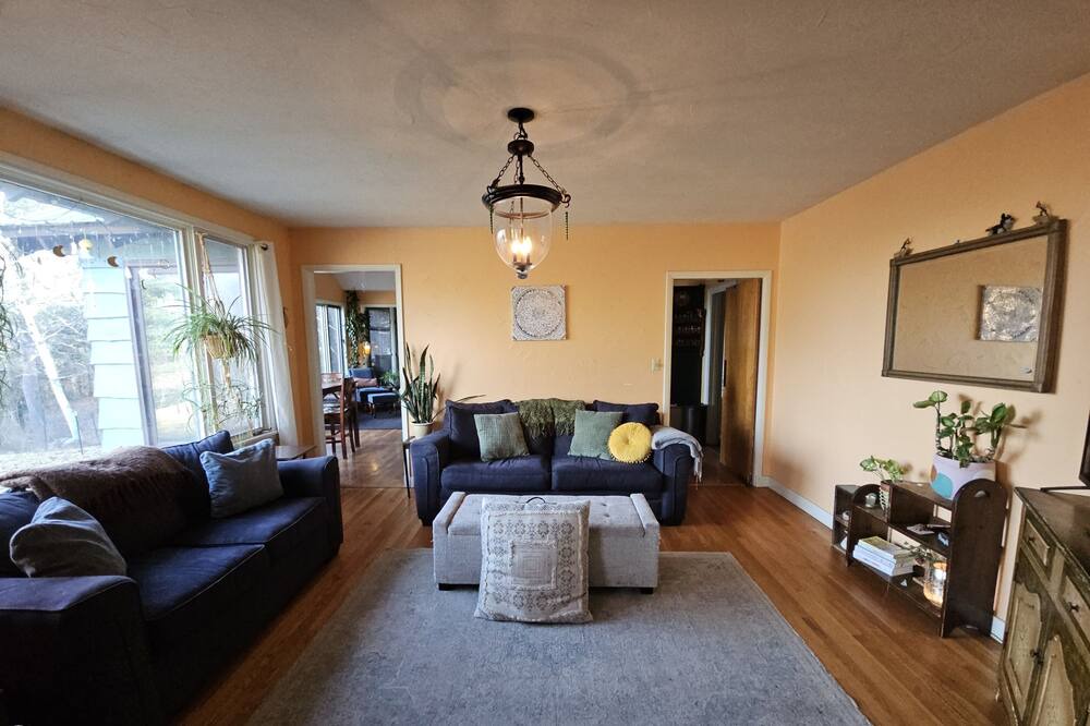 Photo of Livingroom in Tupper Lake