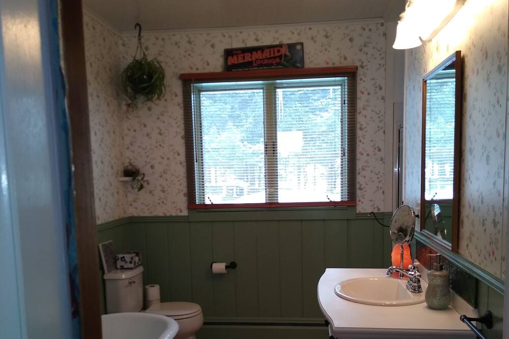 Photo of Bathroom in Tupper Lake
