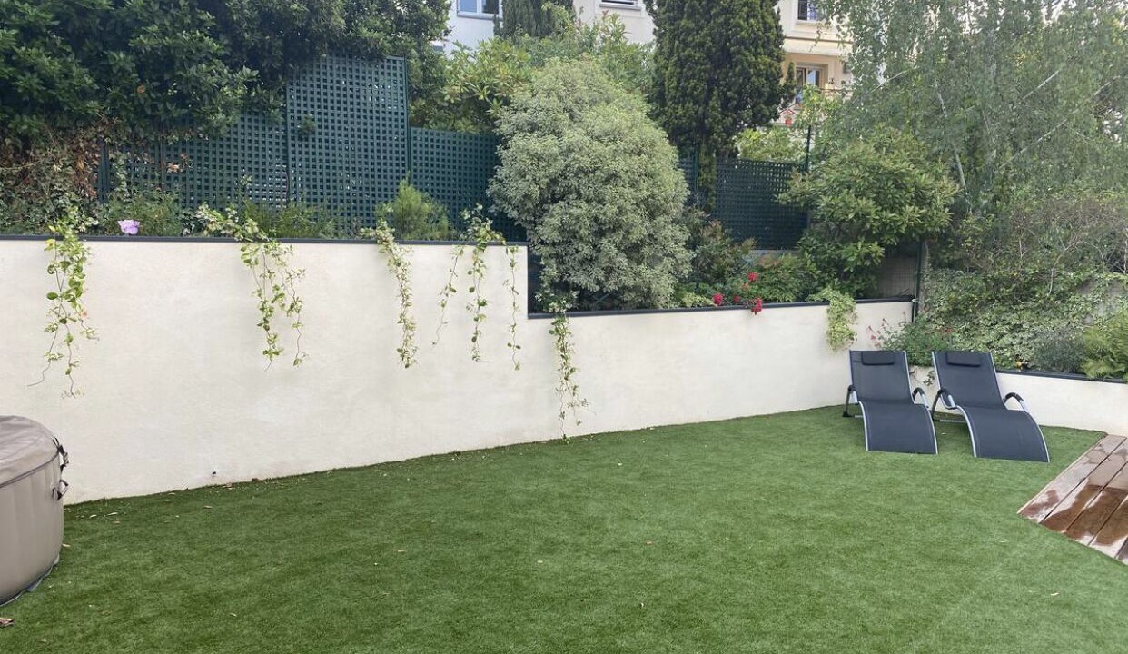 Photo of Outdoor in Le Plessis-Robinson