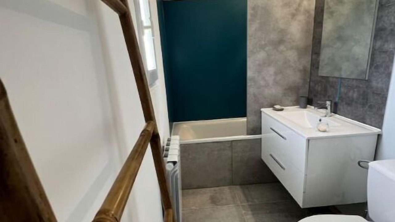 Photo of Bathroom in Saint-Bonnet-de-Chavagne