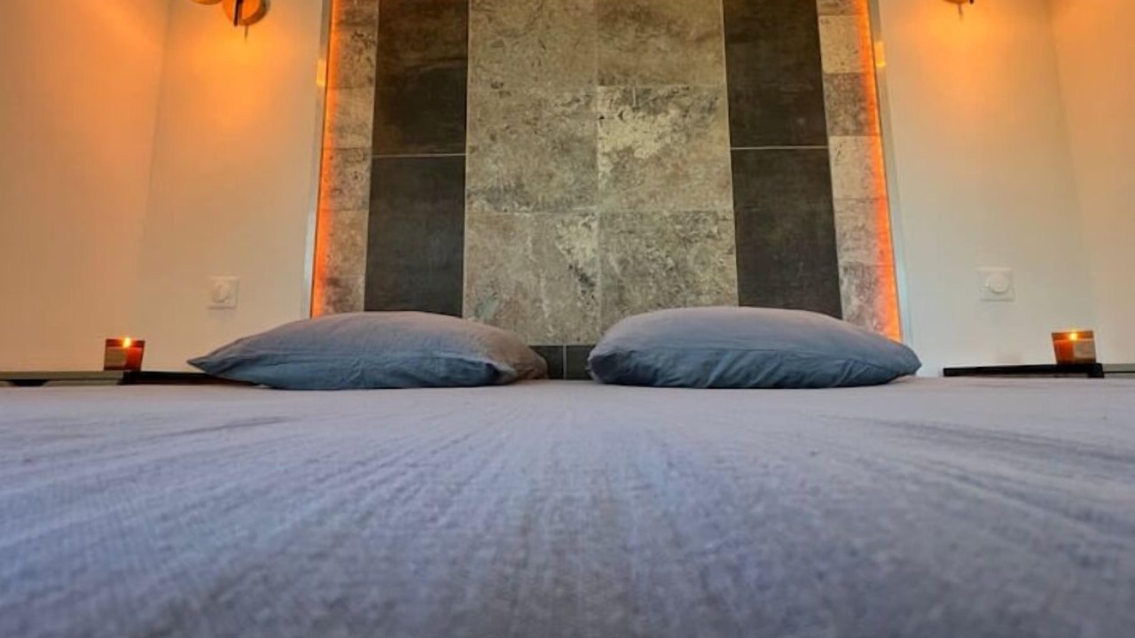 Photo of Bedroom in Saint-Bonnet-de-Chavagne