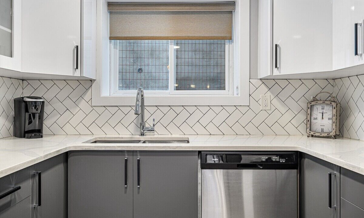 Photo of Kitchen in Radisson Heights - Albert Park