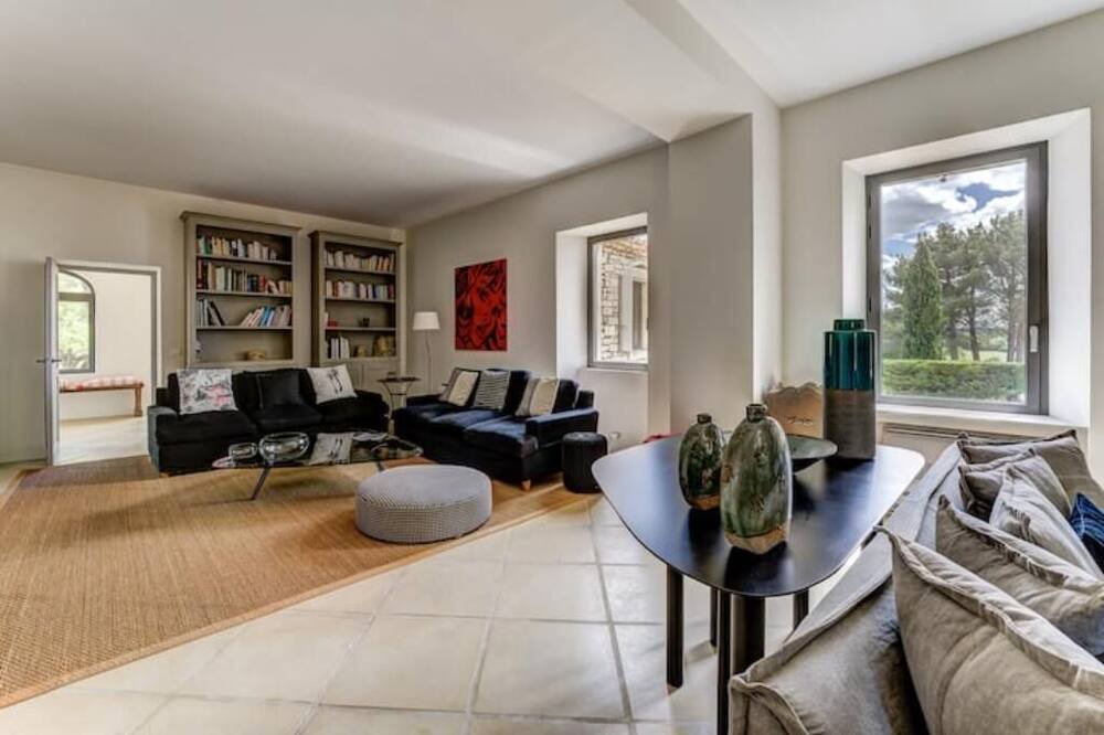 Photo of Livingroom in Saint-Privat-de-Champclos