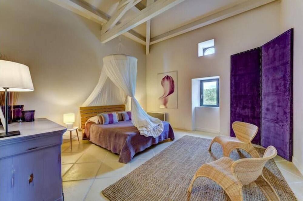 Photo of Bedroom in Saint-Privat-de-Champclos