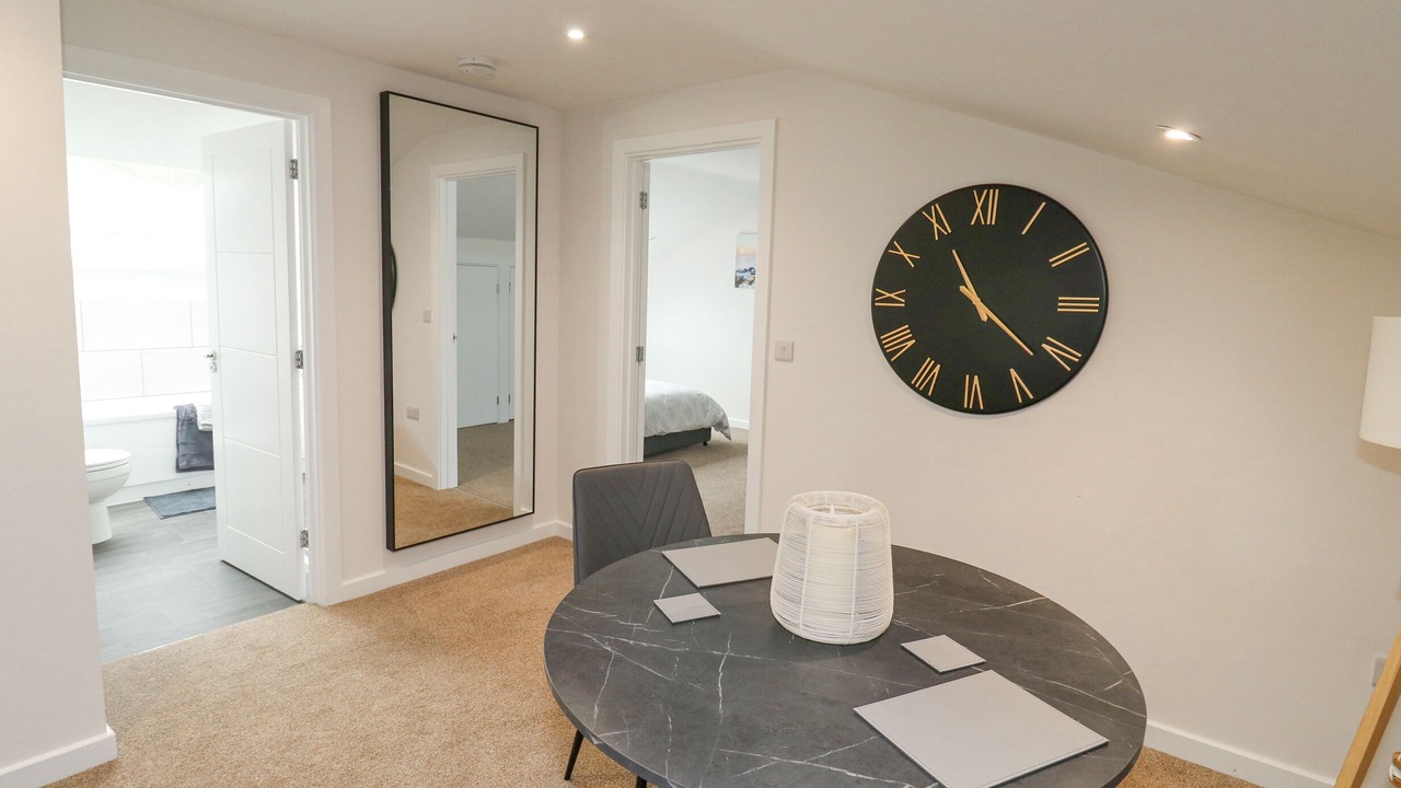 Photo of Others in Ide