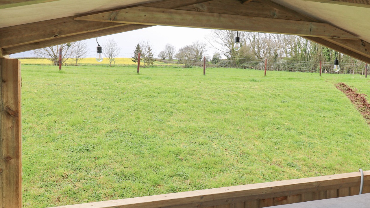 Photo of Others in Ide