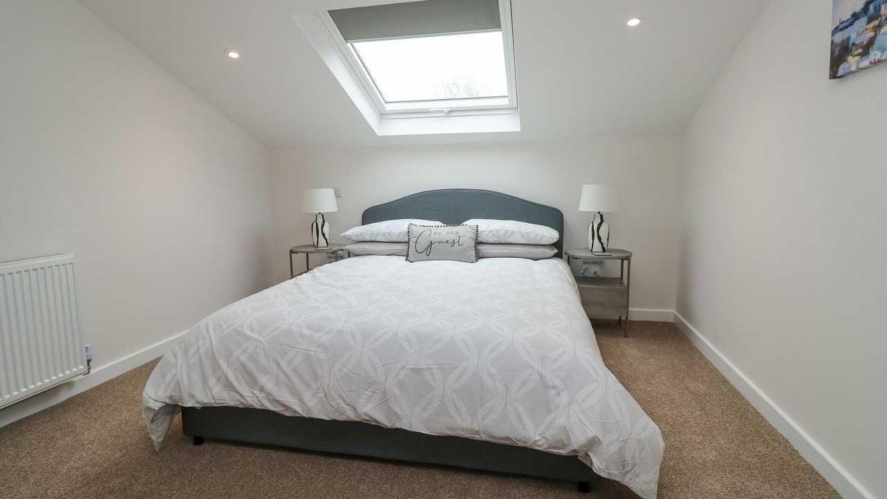 Photo of Others in Ide