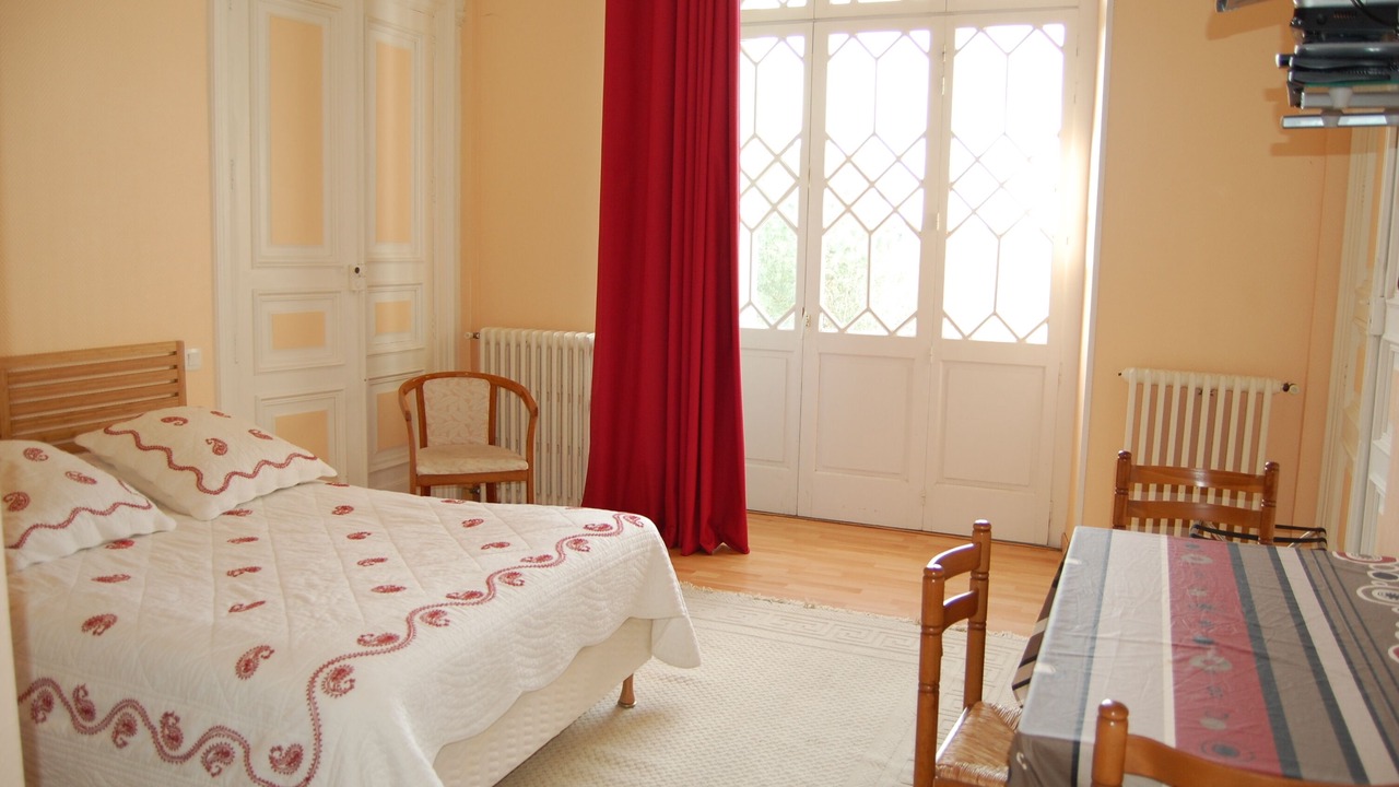 Photo of Bedroom in Levignac