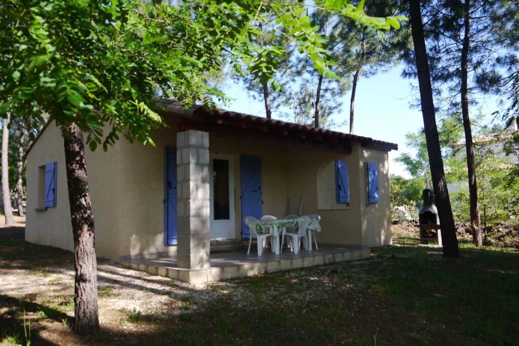 Photo of Buildings in Les Assions