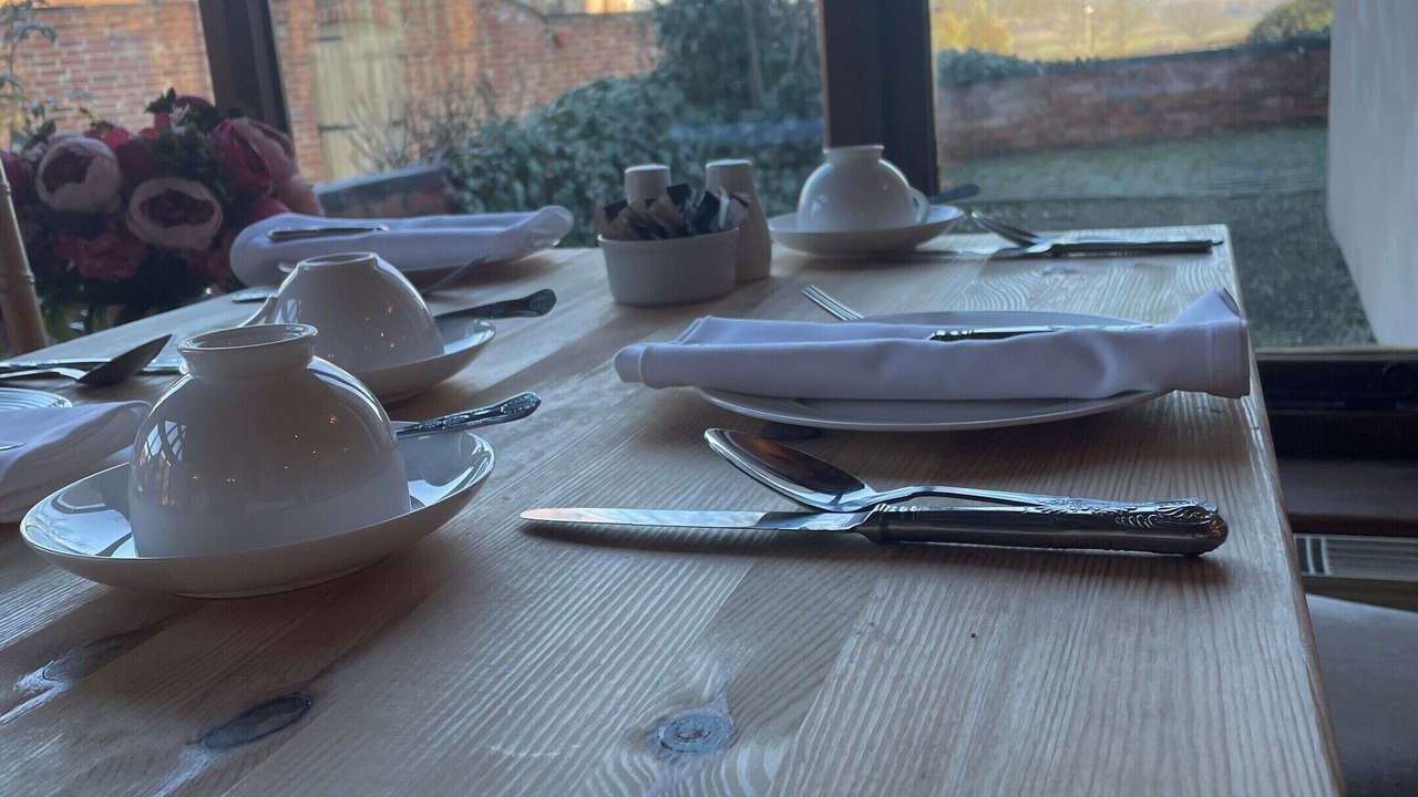 Photo of Others in Weston under Wetherley