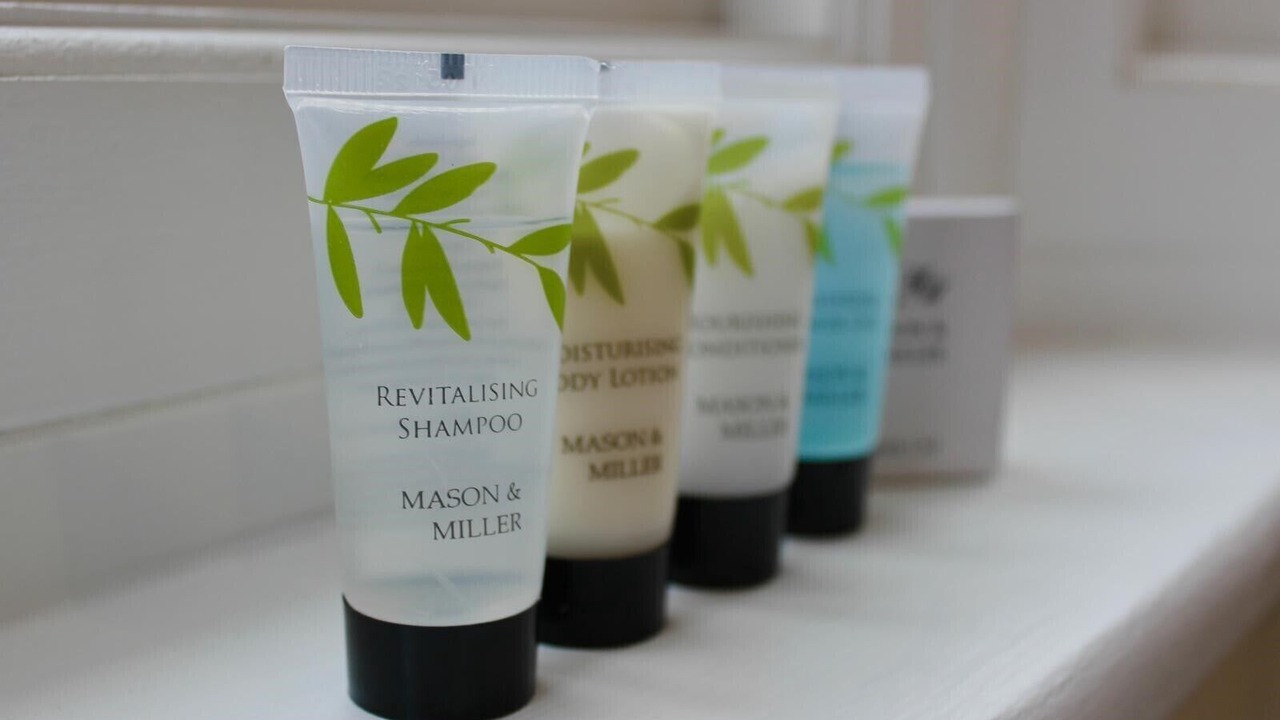 Photo of Others in Weston under Wetherley