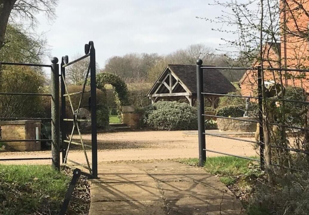 Photo of Outdoor in Weston under Wetherley