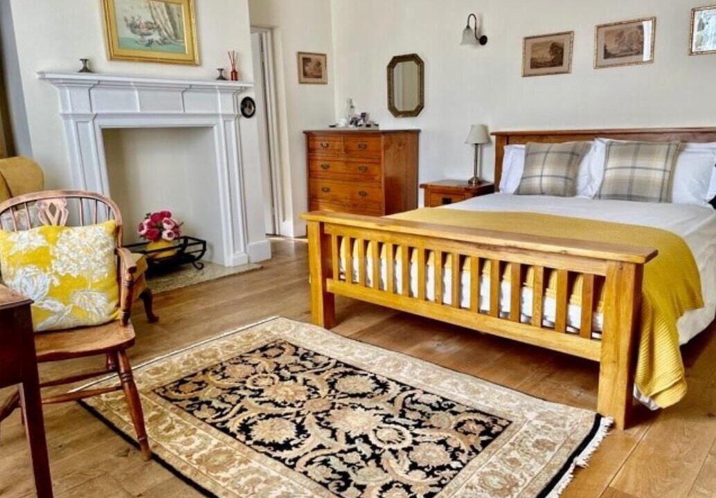 Photo of Others in Weston under Wetherley