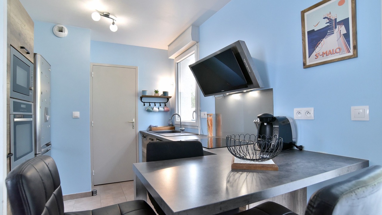 Photo of Kitchen in Plouer-sur-Rance