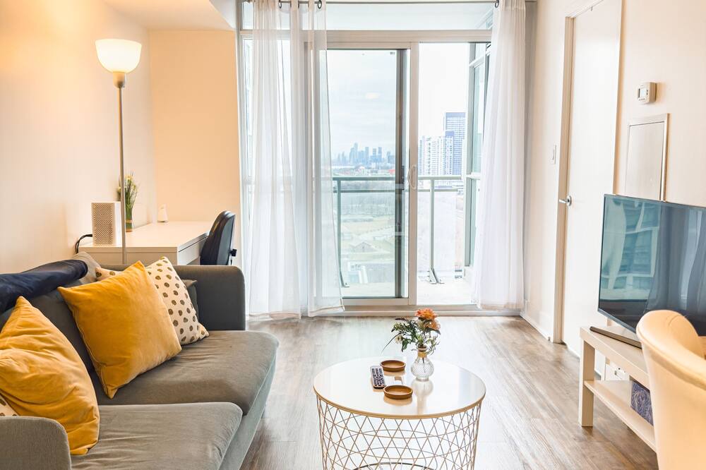 Photo of Livingroom in Central Waterfront