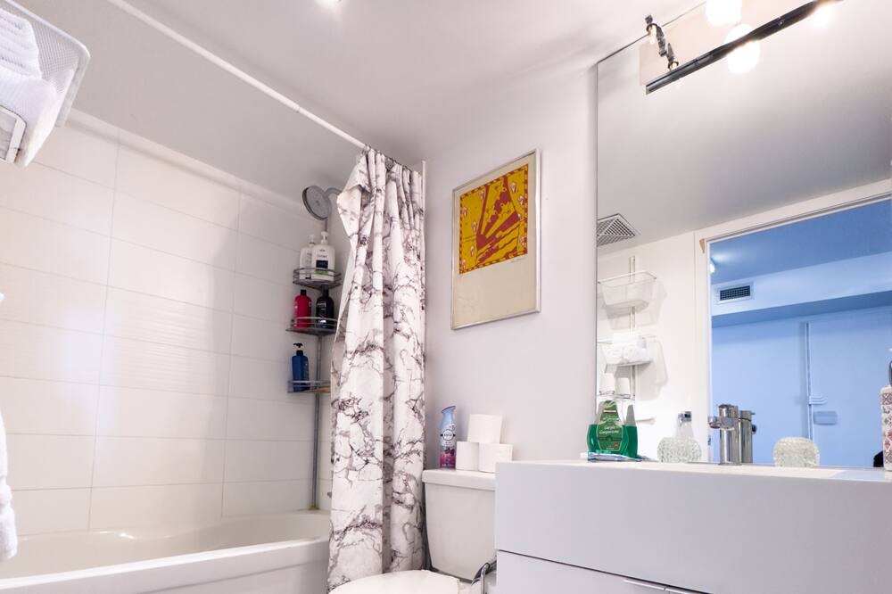 Photo of Bathroom in Central Waterfront
