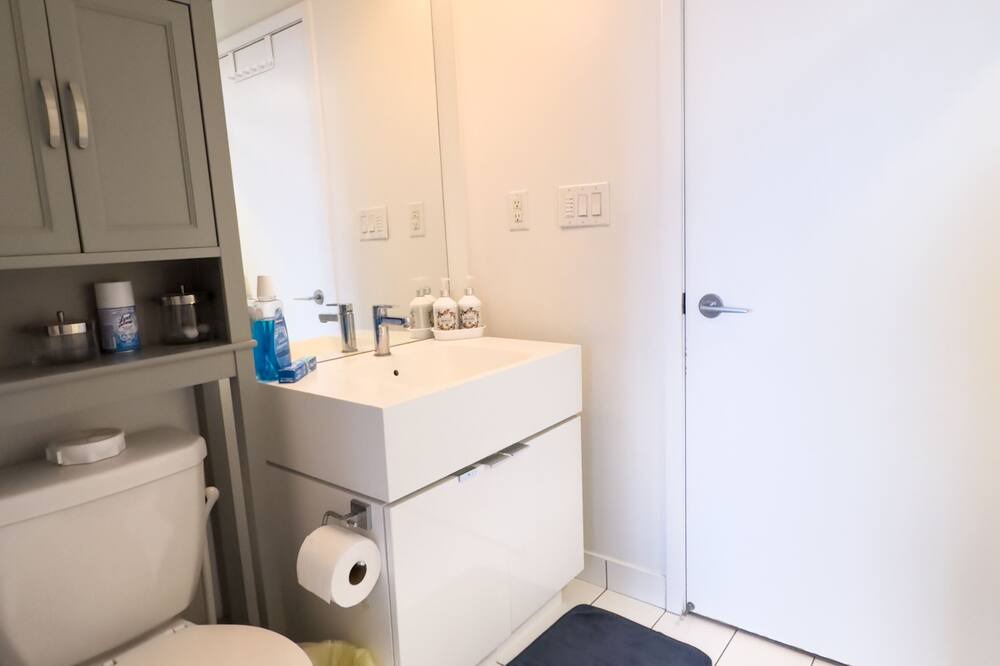 Photo of Bathroom in Central Waterfront