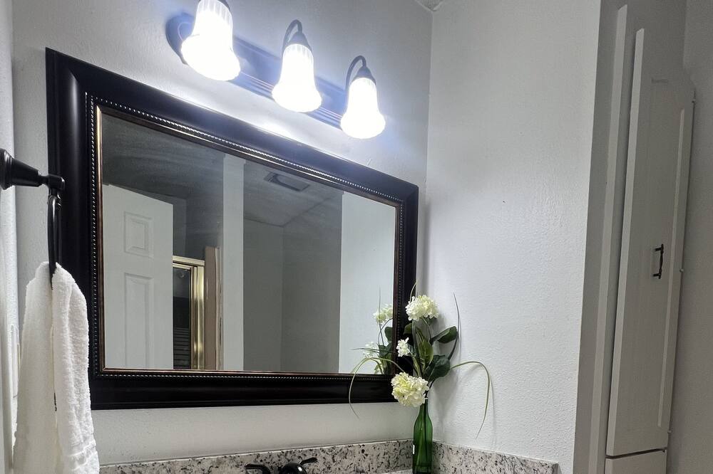 Photo of Bathroom in Leon Valley