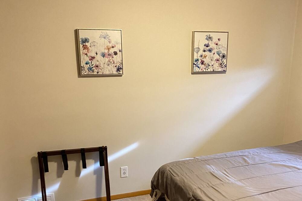 Photo of Bedroom in Orchard Park