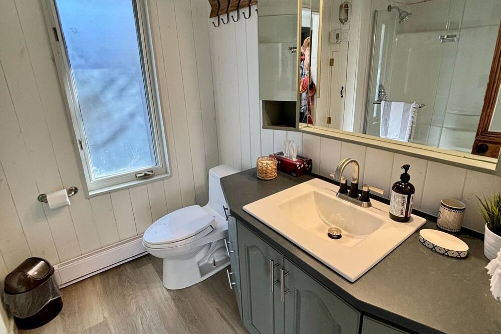 Photo of Bathroom in Northern Bruce Peninsula