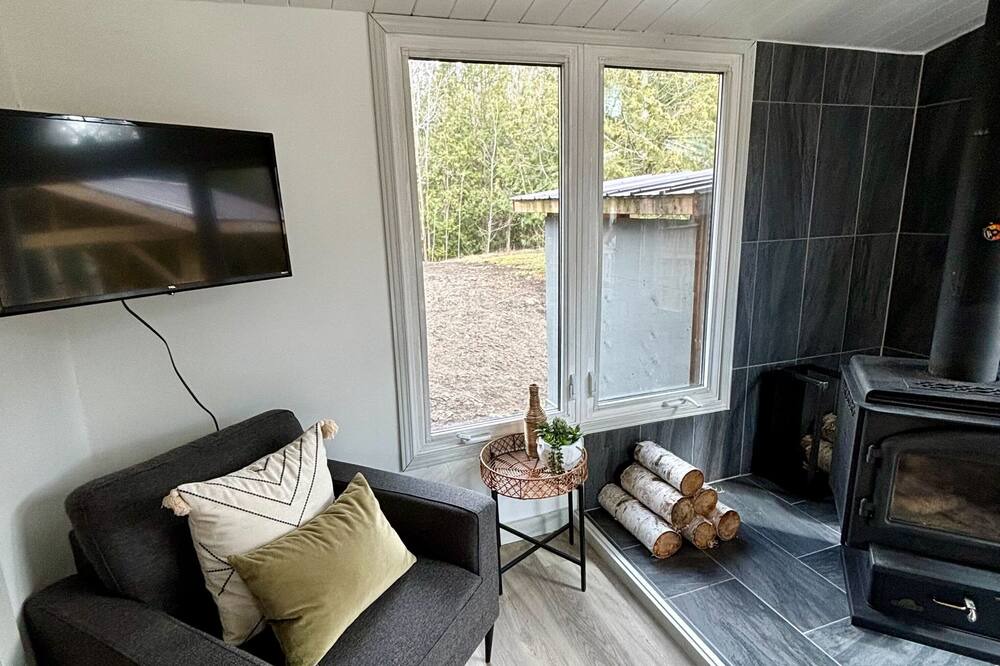 Photo of Livingroom in Northern Bruce Peninsula