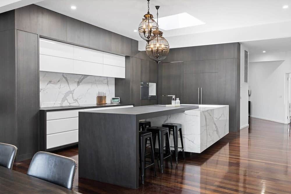 Photo of Kitchen in Newcastle West