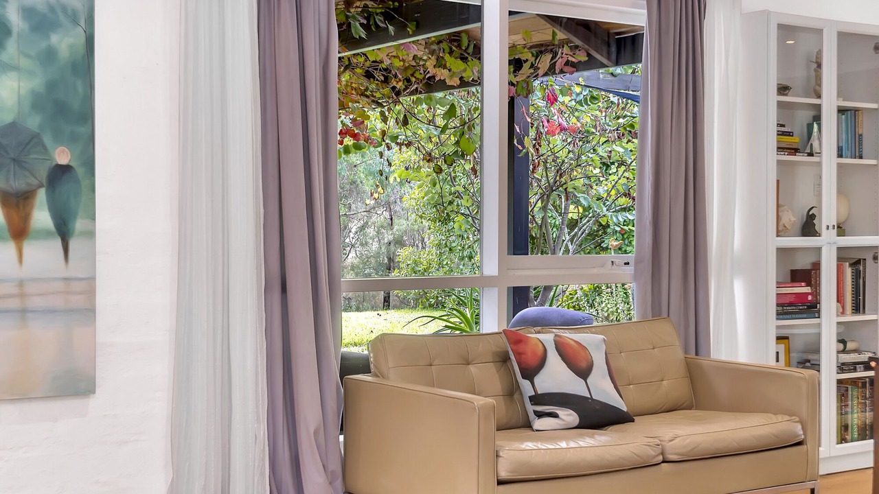 Photo of Livingroom in Flaxley