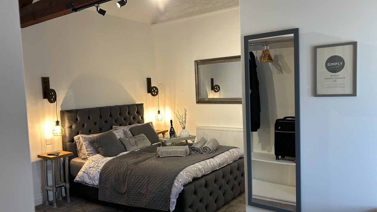 Photo of Others in Moulton