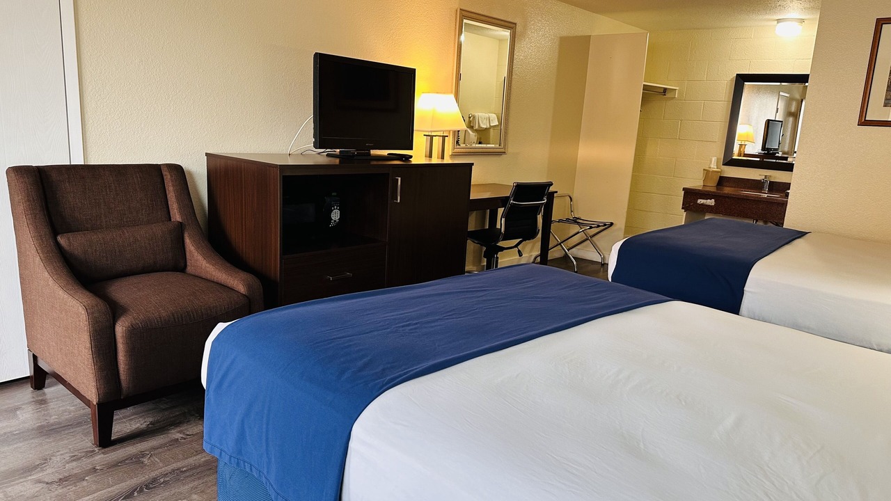 Photo of Bedroom in Blaine