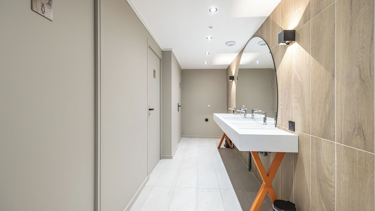 Photo of Bathroom in Albertville