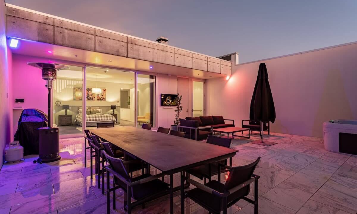 Photo of Outdoor in Newton