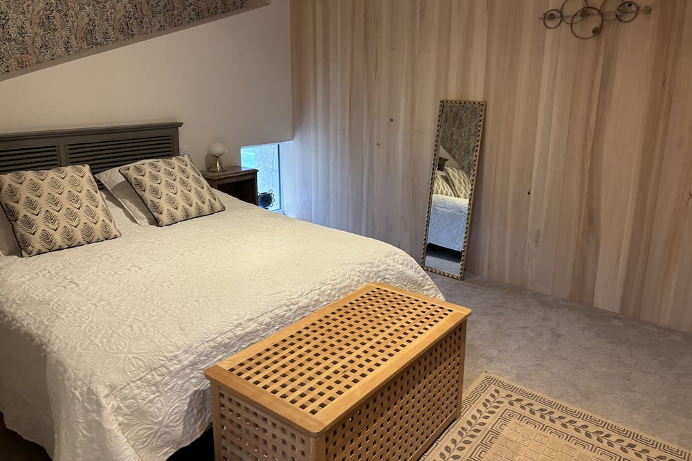 Photo of Bedroom in Coulon