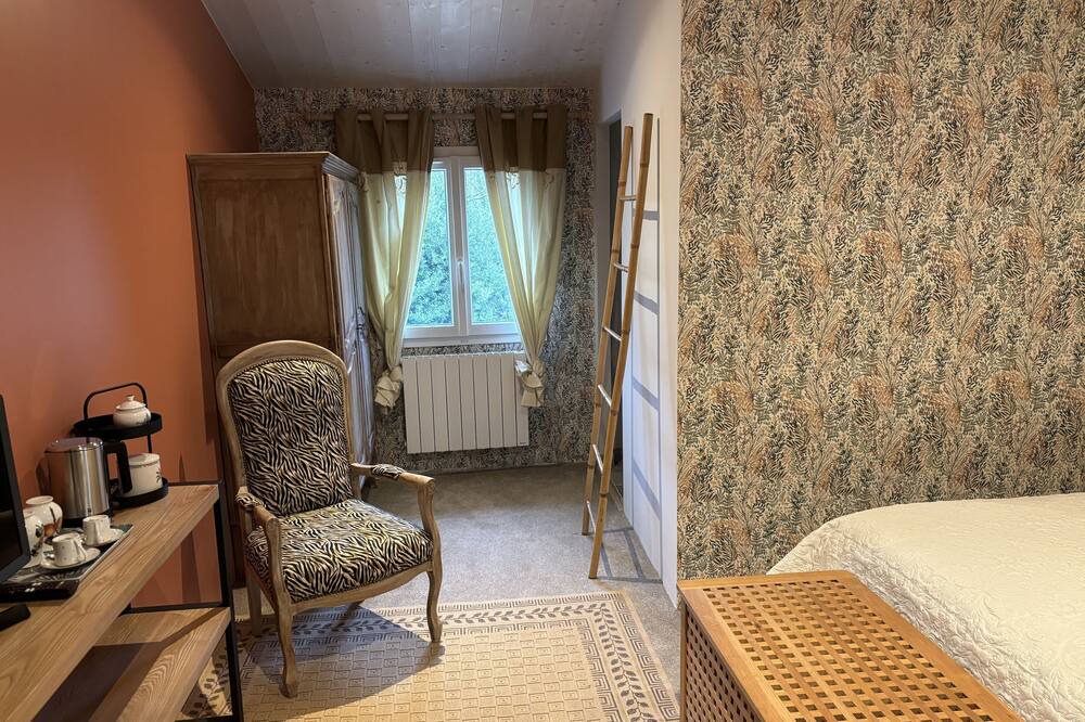 Photo of Bedroom in Coulon