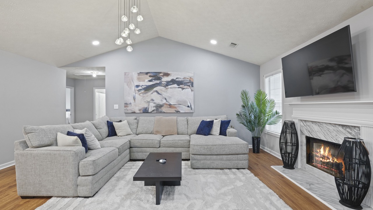 Photo of Livingroom in Lawrenceville