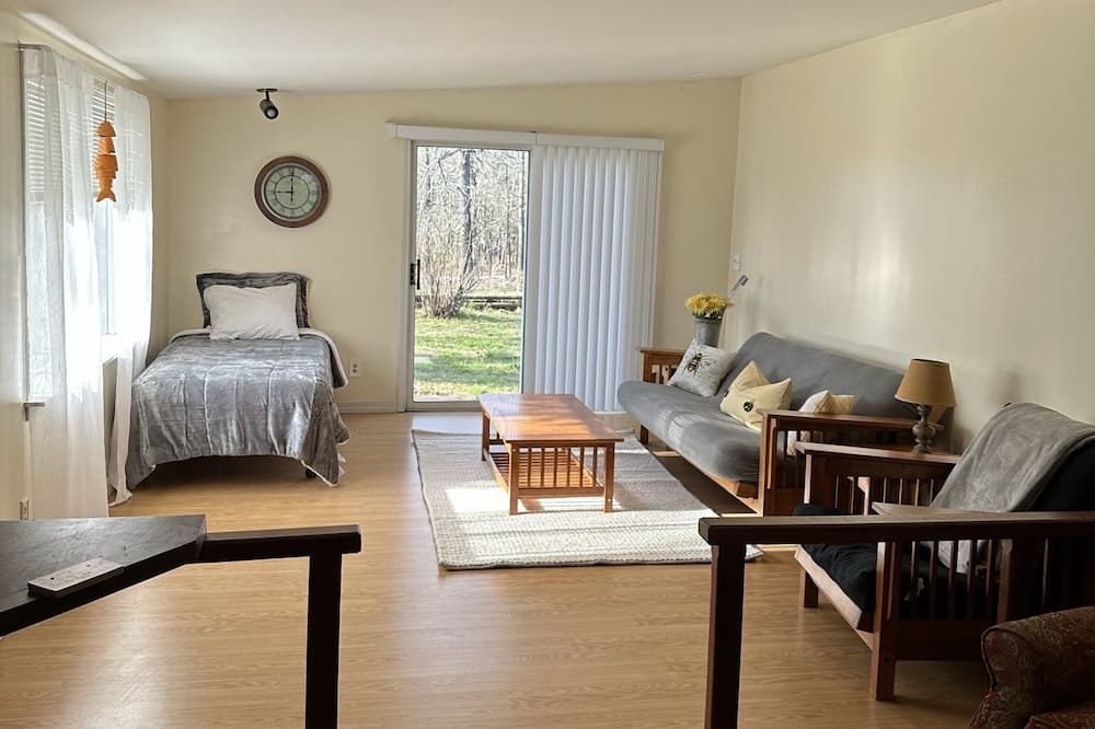 Photo of Others in Elizabeth