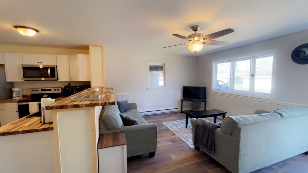 Photo of Livingroom in Ticonderoga