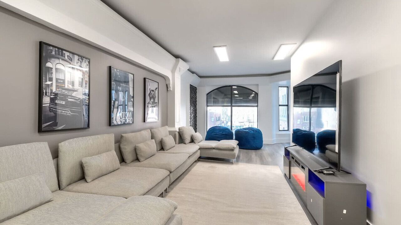 Photo of Livingroom in Downtown Montreal