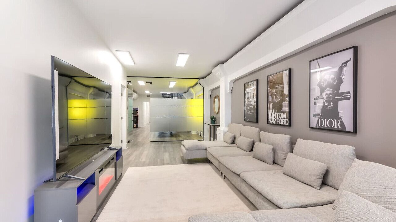 Photo of Livingroom in Downtown Montreal