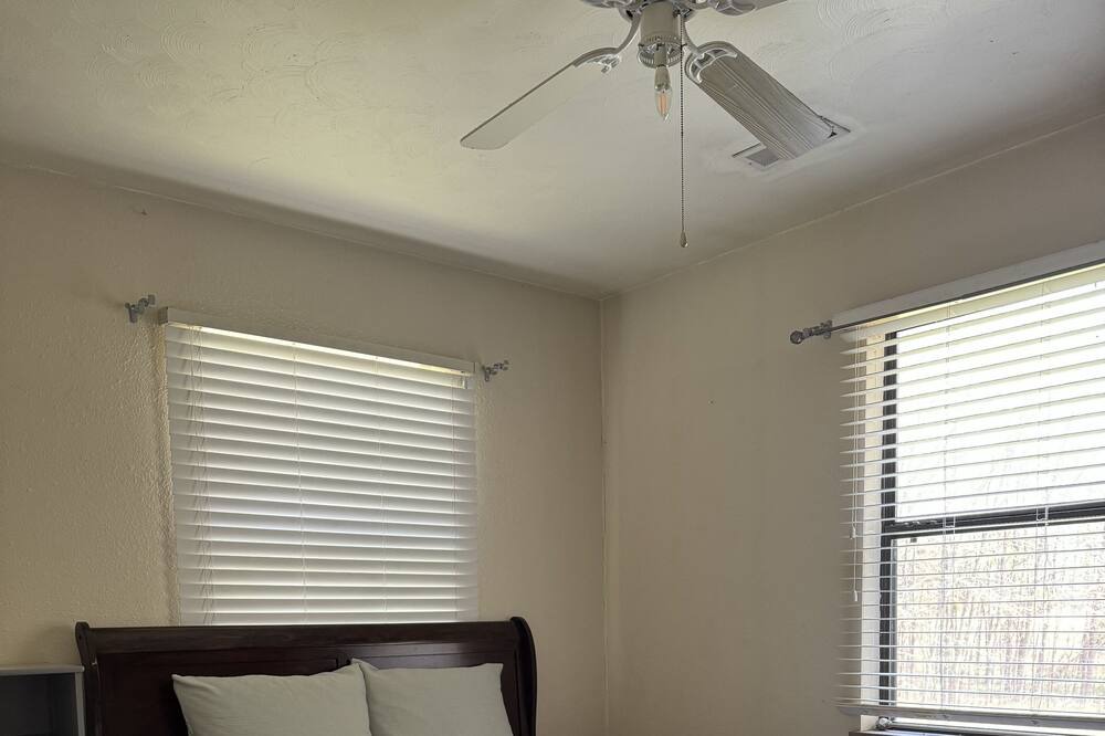 Photo of Bedroom in Scopus
