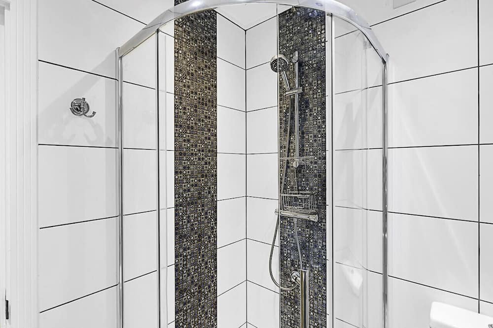 Photo of Bathroom in Abbey