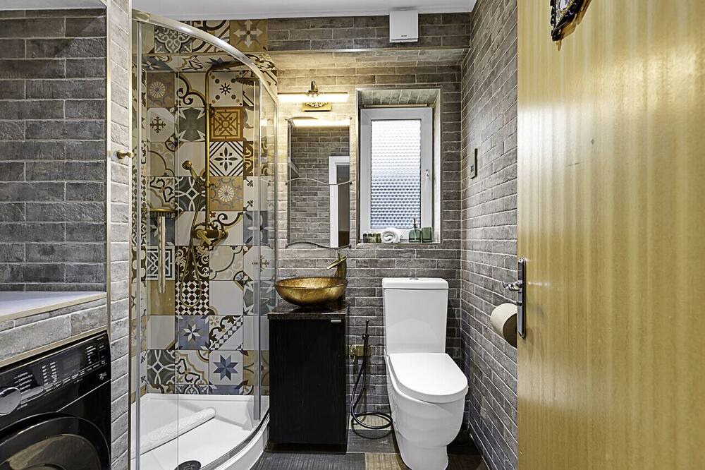 Photo of Bathroom in Abbey