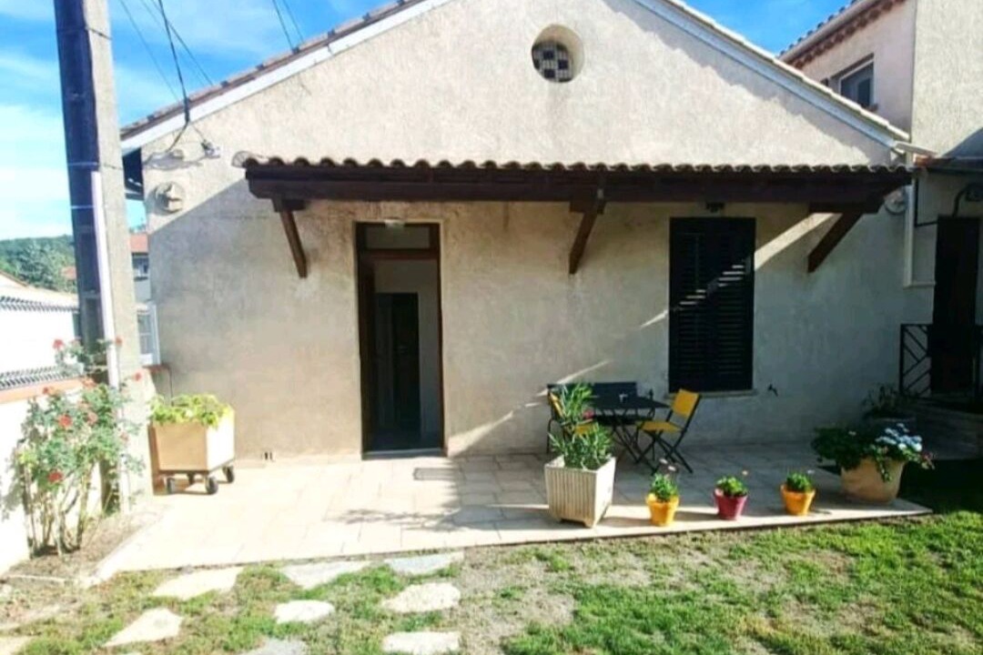 Photo of Outdoor in Saint-Martin-de-Valgalgues